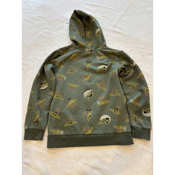 Disney Kids Star Wars The Mandalorian The Child Baby Yoda Hoodie Green size 8 - Picture 2 of 8